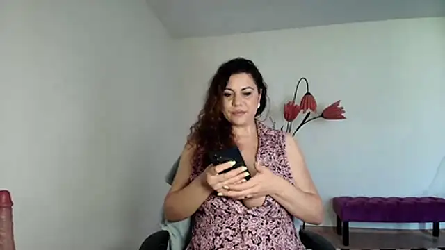 VixenVibesX webcam