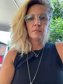 SweetAnia_ webcam
