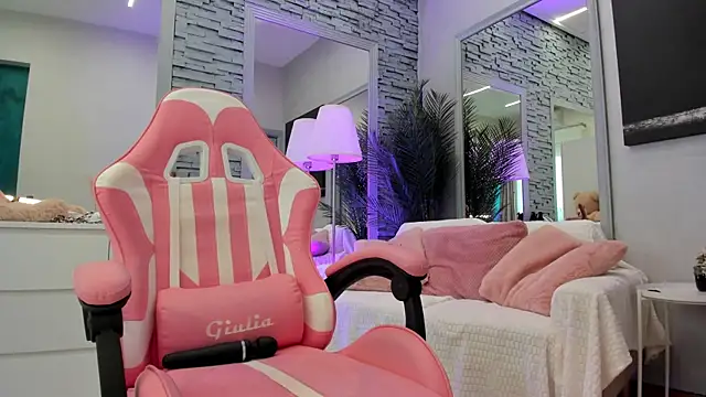 Reina_Cummings webcam