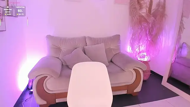 Natti_london webcam