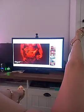 LauraDelightX webcam