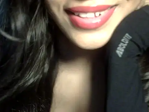 lusty_tanu live cam on StripChat