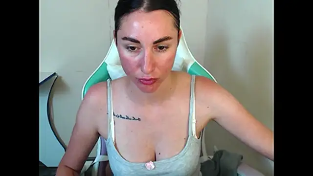 Cammil1a_horn webcam