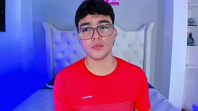 Thiago_Monaco live cam on StripChat