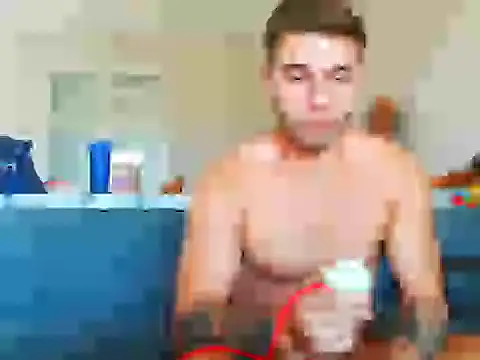 Elkafit28 live cam on StripChat