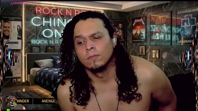 Watch chino_roz live on EroticFlix - High definition streams