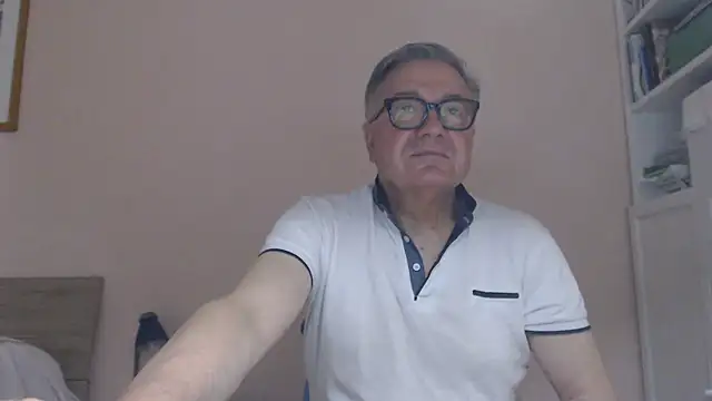 you6me - YOU6me's free webcam - UK Sex Cams