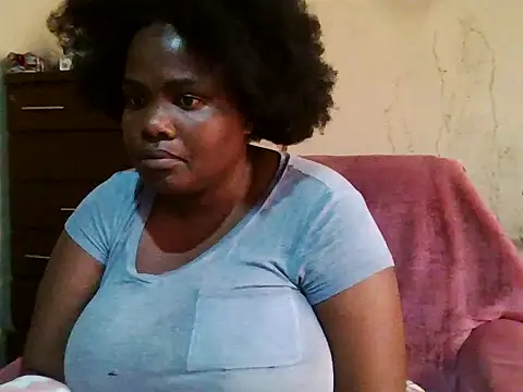 sexybigboobz webcam