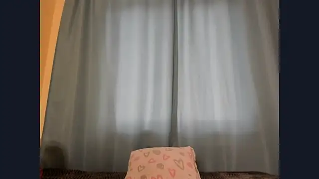 LilMonyy webcam