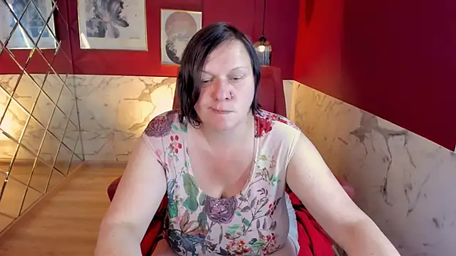 KellyPerfection webcam