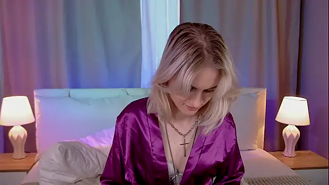 lizzycrown - LizzyCrown's free webcam - UK Sex Cams