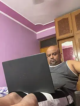 Dick_6inches_Delhi webcam
