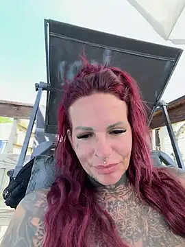 AileenInkOfficial webcam