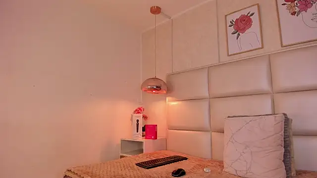 Aily_Yozuko webcam