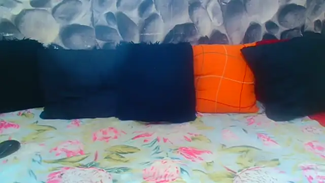 AfricanBigAssxx98 webcam