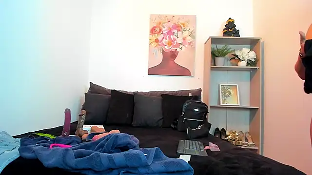 SaraMilf_69 webcam