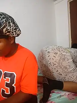 CreamyCupCake_96 webcam