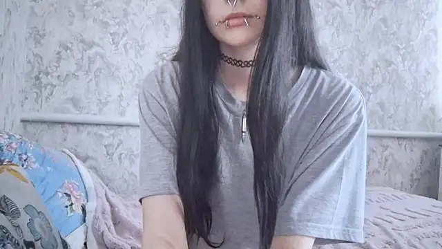 KrissyHiott webcam