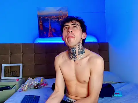 HiiddenDesire webcam