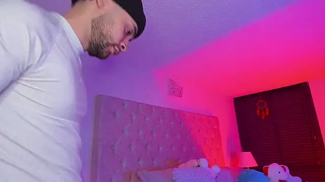 AbbyAndChris2 webcam