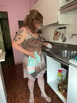 Sunbelxx live cam on StripChat