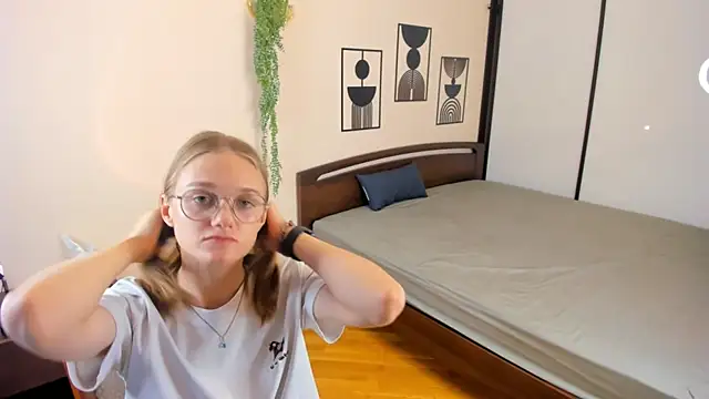 FemMantis webcam
