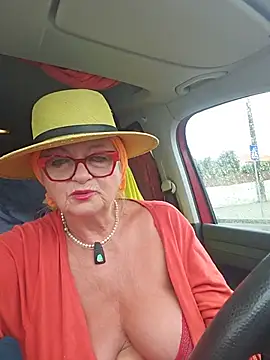 Hot-Muci live cam on StripChat