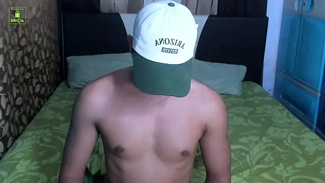 Crazyasiancum1 webcam