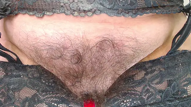 HairyQuinn webcam