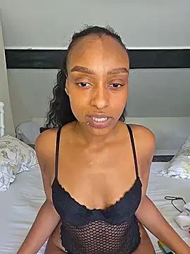 Hazel_Dollxx webcam