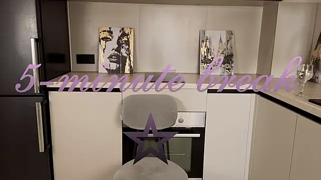 AnikaVelour webcam