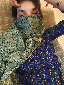 zoya_baby_ webcam