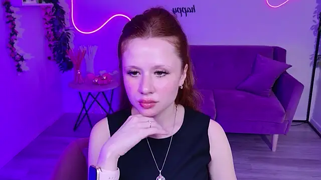 AuroraBabyDoll webcam