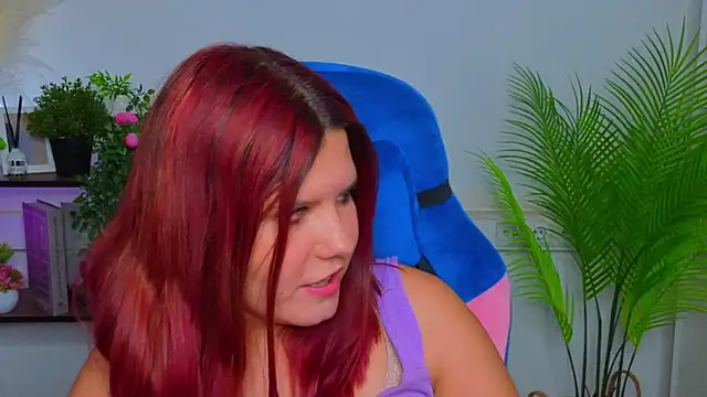 IrmaHuff live cam on StripChat