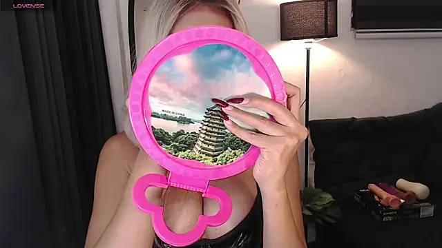 Miss_Ricca_Smith webcam