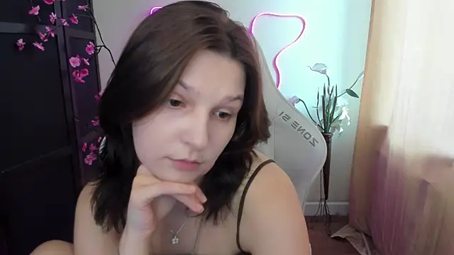 AudreyyKim live cam on StripChat