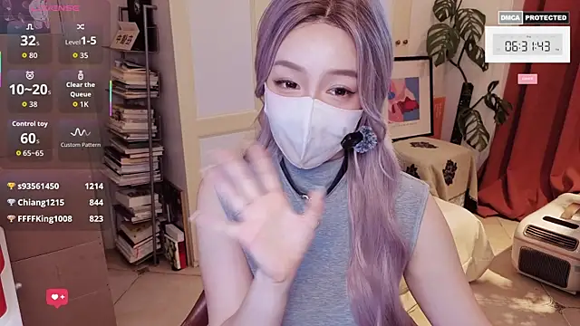 nayomi_34f