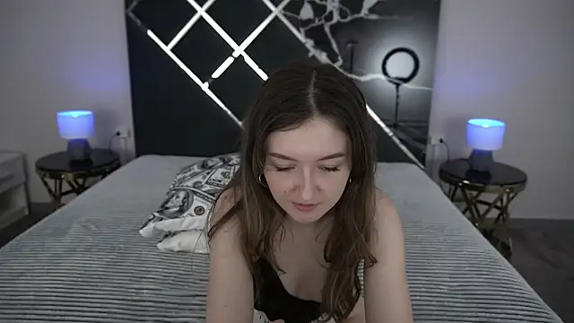 CyrenaLuxe webcam