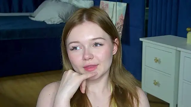 ElinaVale webcam