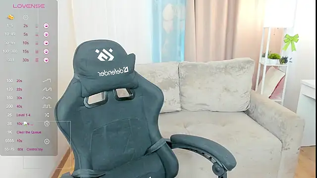 AlexaaBee webcam