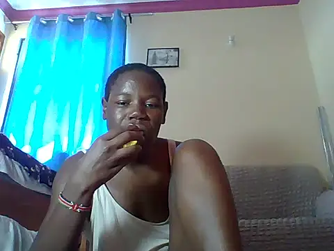 Blacksexyqueen24 webcam