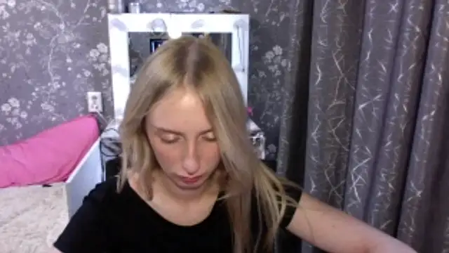 JennaLomeri webcam