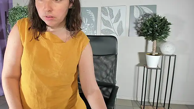 MartaEdams webcam