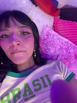 LindaWz_ webcam