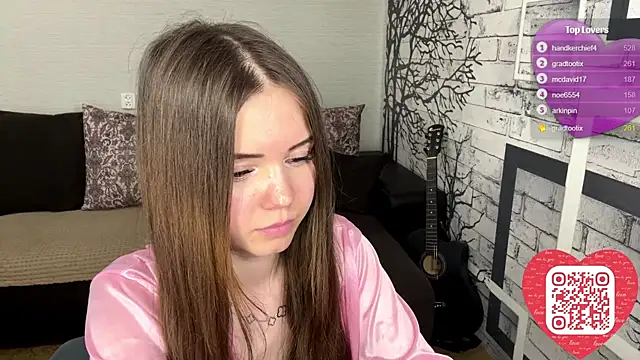 ElmiraDabato webcam