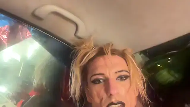 TgirlBrat webcam