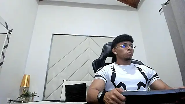 Jayden_VanceJS webcam