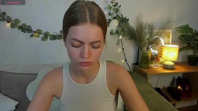 HoneyEmilly webcam