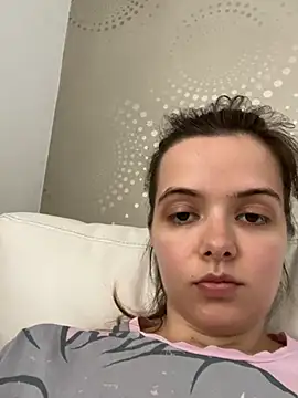 AGirlFromNarnia webcam