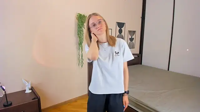 FemMantis webcam